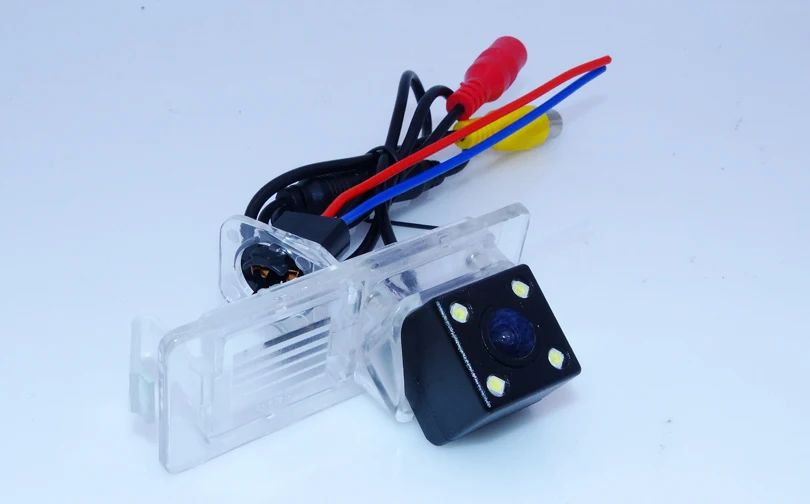 По акции Автомобильная камера заднего вида с 4 светодиодными лампами ночного