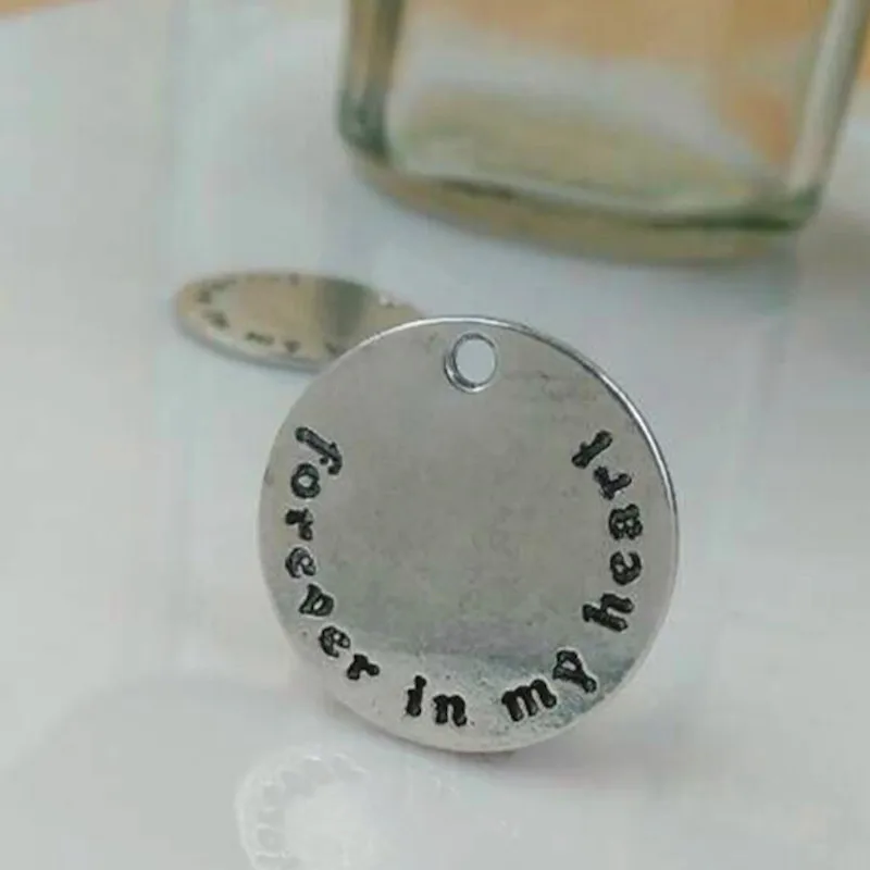 

20pcs 23mm Jewelry Accessories Ancient lettering forever in my heart disc charm pendants for bracelet DIY making fitting