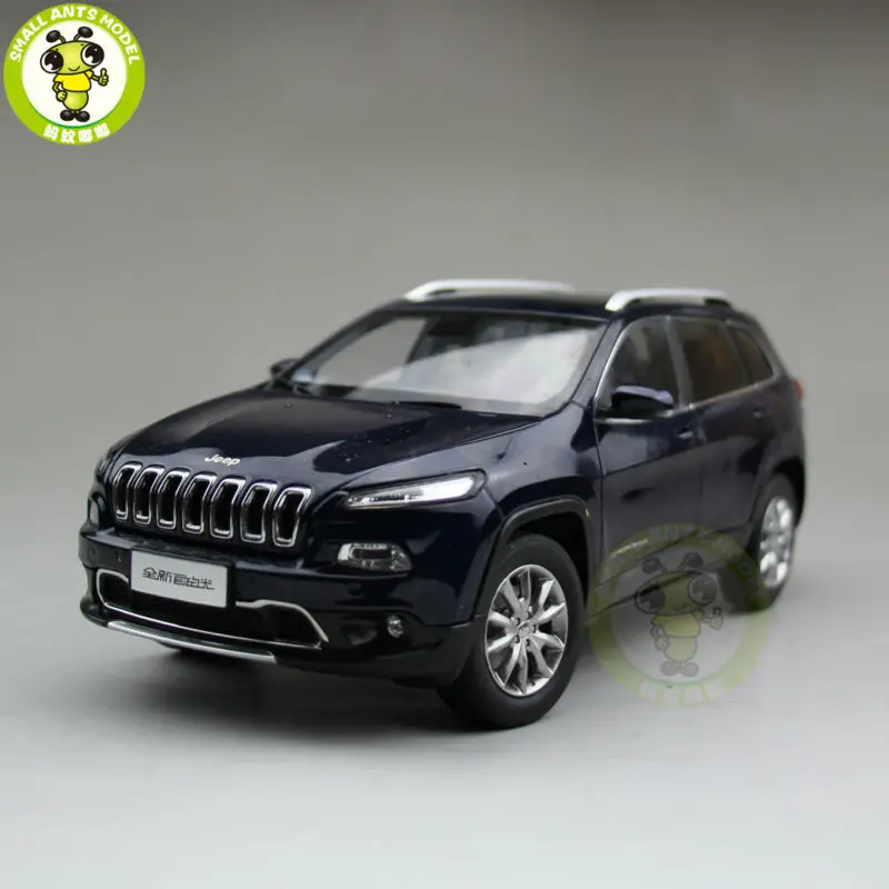Коллекция коллекционных моделей автомобилей Suv Cherokee 1/18 года выпуска под