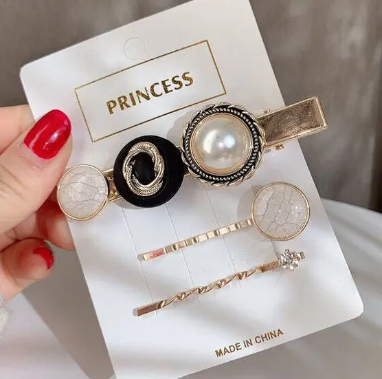 

Simple And Easy-to-use Temperament Korean Version Clip Headdress Hairpin Combination Suit Spring Style Hairdressing Duck-billed