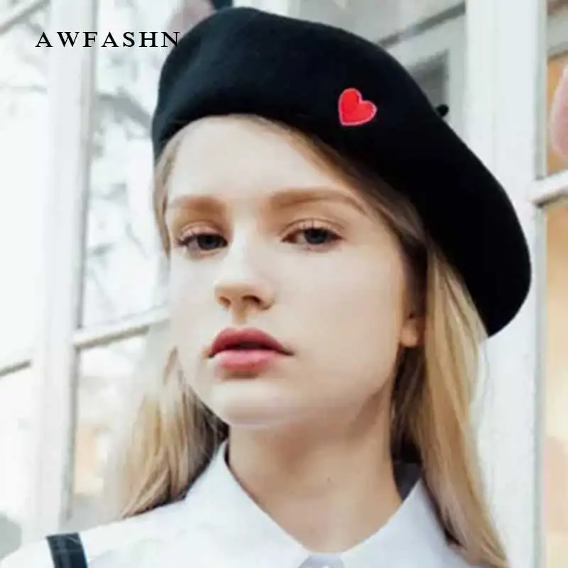 Модный берет с красным сердцем женский головной убор вышивкой Осень зима Женская