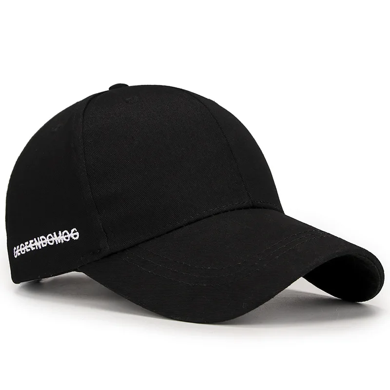 Кепка мужская с вышивкой букв простая повседневная бейсболка козырьком белый и