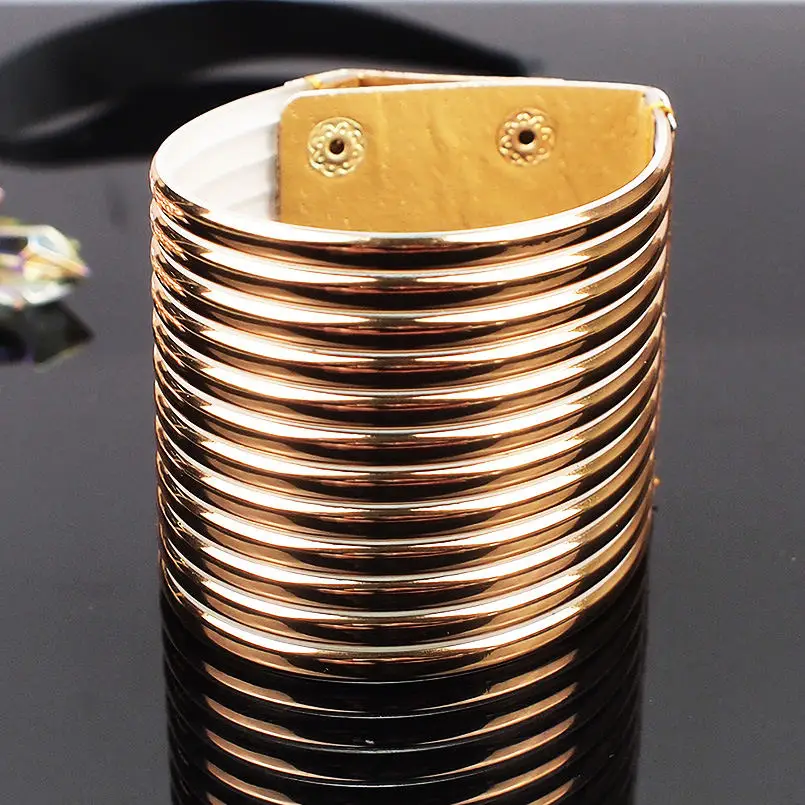 Женский комплект из колье и браслета винтажный регулируемый с массивным