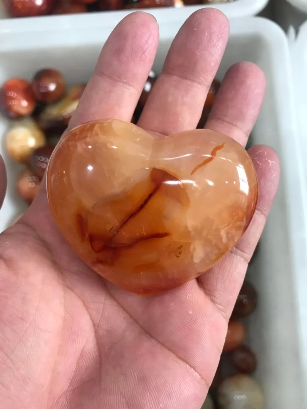 С натуральным красным агатом кварцевые Sardonyx кристалл любящее сердце Исцеление
