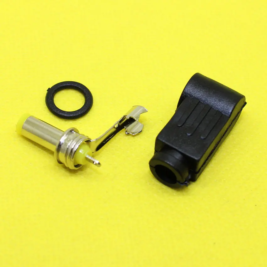 

cltgxdd MA-093 DC Power Male Plug Right Angle Connector 4.8*1.7 90-degree Adapter Plastic Solder type DIY