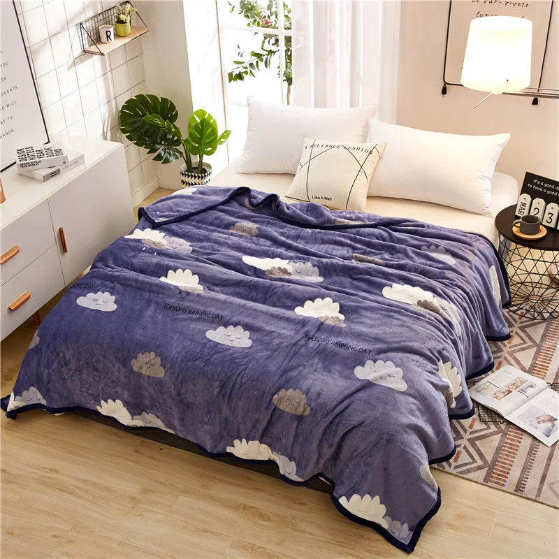 Осенне-зимнее толстое одеяло плюшевое мягкое для взрослых и детей одинарное