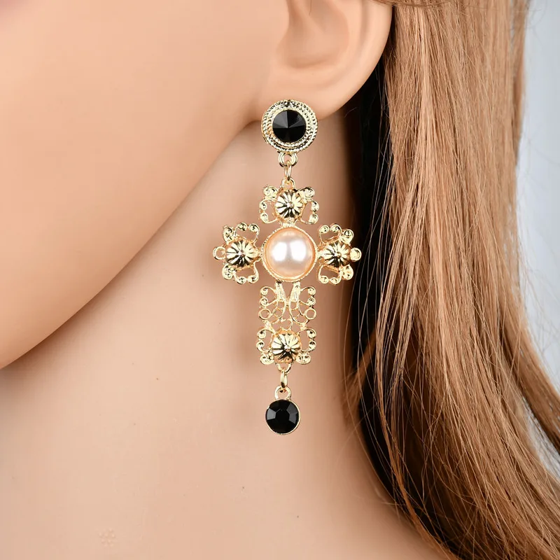 Женские винтажные серьги Terreau Kathy с перламутровыми стразами в стиле панк 2017 |