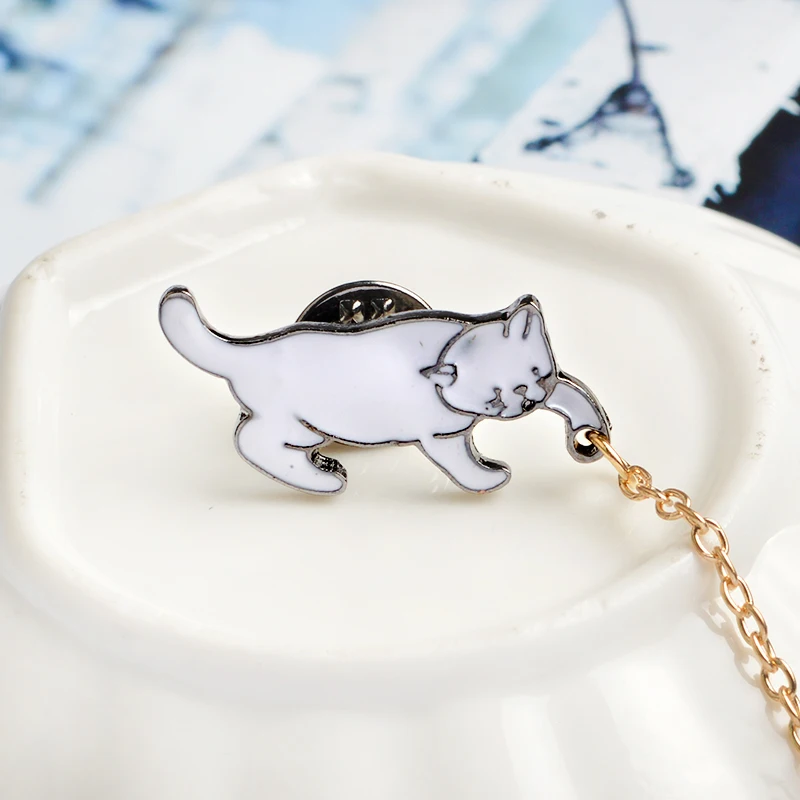 Значок на булавке с изображением кошки и жемчуга|pearl brooch|brooch chainpin badge |