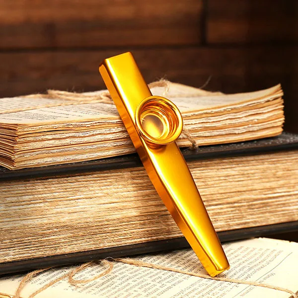 Golden Металлический Казу, легкий портативный инструмент для начинающих, инструмент для любителей музыки, духовой инструмент, простой дизайн, легкий kazoo - Цвет: Golden