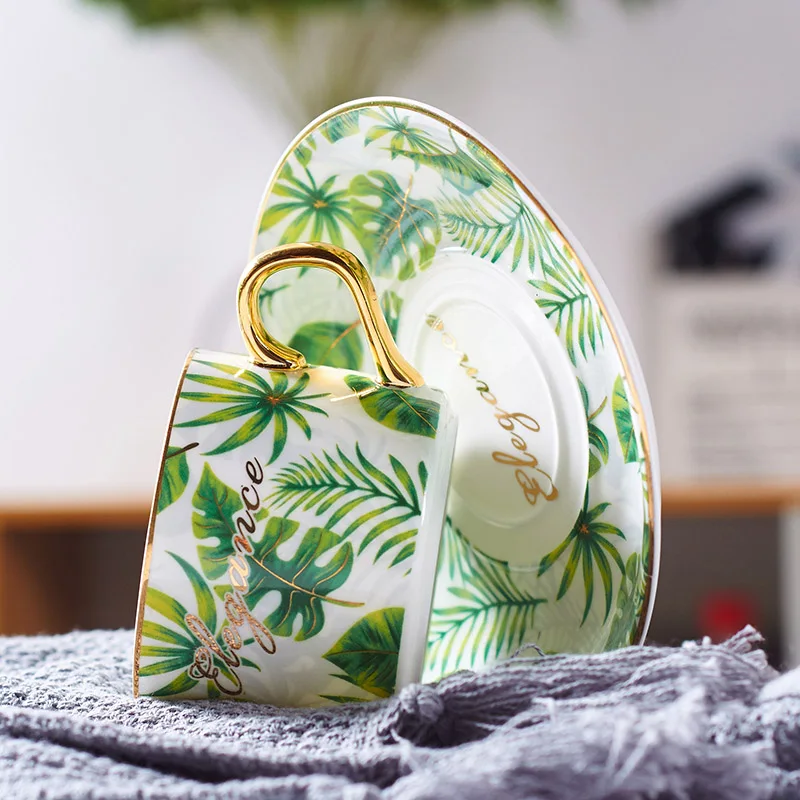 Керамическая кофейная чашка скандинавского монстра набор золотых ложек 150 мл