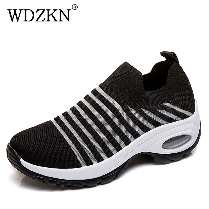 Кроссовки WDZKN женские сетчатые дышащие сникерсы на плоской платформе без