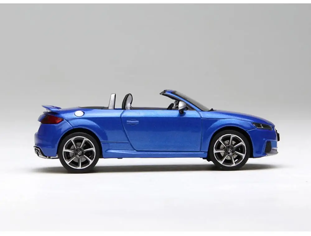 1/43 Audi TT RS Roadster литая машина Модель Коллекционная игрушка