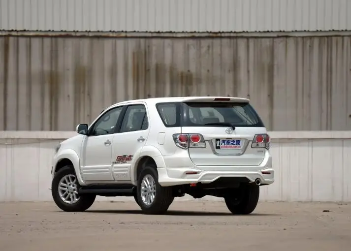 ABS Хромированная Задняя Крышка багажника, задняя крышка ворот для Toyota Fortuner 2012 2013 по EMS