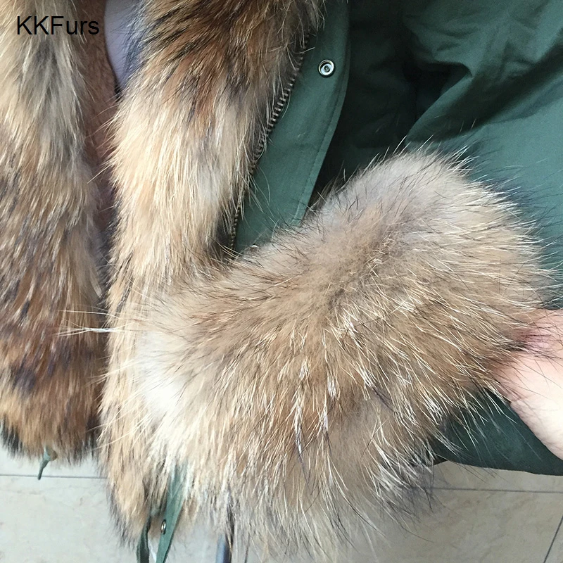 JKKFURS Новая женская модная парка с капюшоном из натурального меха енота зимняя теплая куртка толстое короткое пальто качество Parker S1802