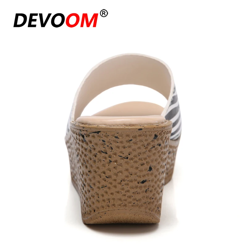 Модные вьетнамки на платформе домашняя обувь Chaussons женские сандалии с пряжкой Zomer