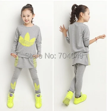 Бесплатная доставка ( толстовки + брюки ) / комплект новых детей спортивный мода