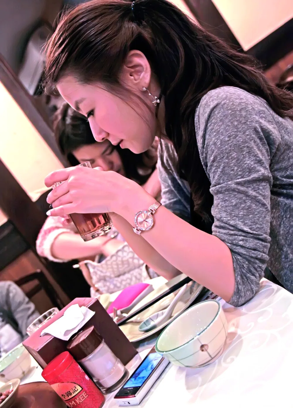 Женские часы Julius серебристые стальные с блестящими чешскими камнями сердечком