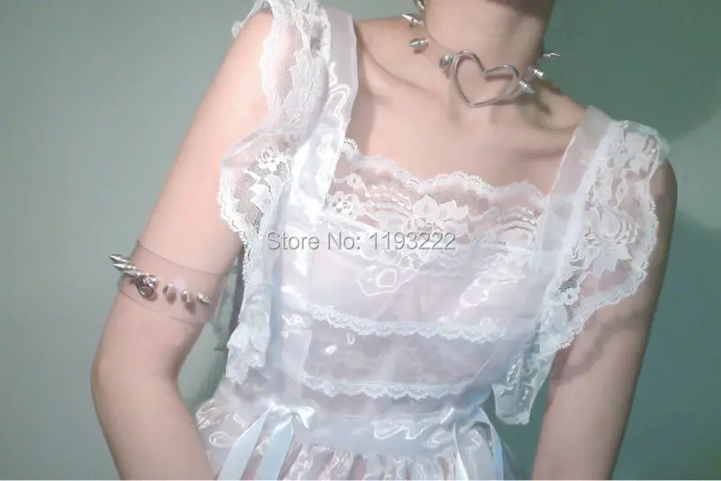 Красивое популярное крутое ожерелье с шипами чокер большим сердцем прозрачное