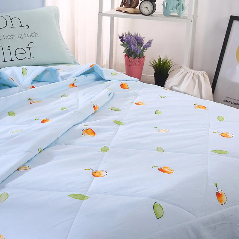 Light Blue Cartoon Red Apple Pattern 1Pcs Summer Quilted Quilt 200X240cm Size Thin Bedding Throws Blanket Plaids Quilting Soft | Дом и сад