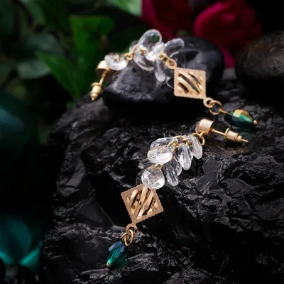 Женские серьги подвески треугольной формы из сплава и циркона|Серьги-подвески| |