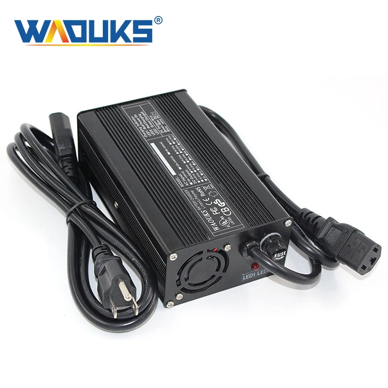 

16.8V 8A Li-ion battery charger For 5S 14.4V 14.8V lithium battery e-bike scooter Battery pack with CE ROHS FCC Certification