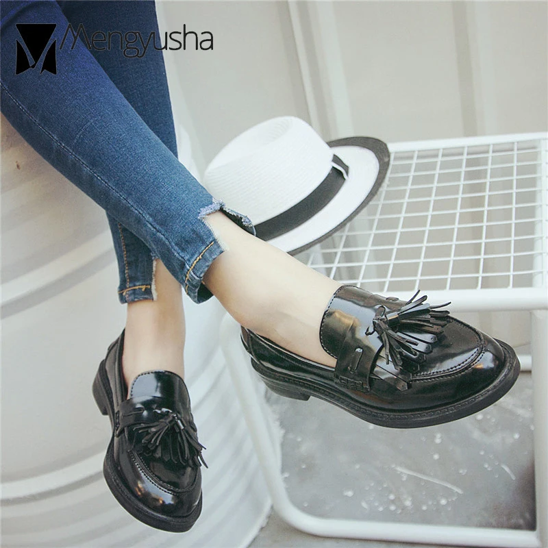 Женские туфли оксфорды в английском стиле с кисточками Espadrilles кожаные на плоской