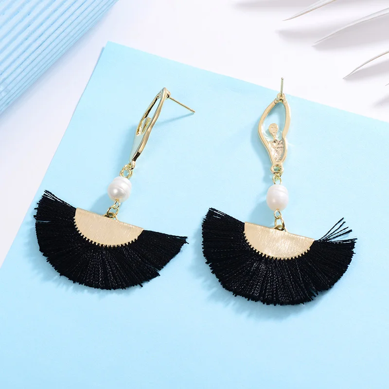 Серьги с кисточками золотой красный черный сплав жемчугом Винтажные