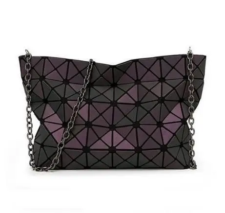 luminous chain bag 1 Дропшиппинг, светящаяся сумка, Женская Геометрическая латтическая сумка, высокая стеганая цепь, сумки через плечо, лазерные простые складные сумки - Цвет: luminous chain bag 1