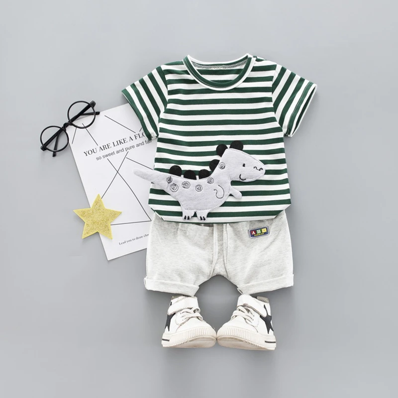 

Boy cartoon pattern T-shirt pants two-piece Boy cotton striped T-shirt shorts suit Boy sweat-absorbent breathable two-piece suit