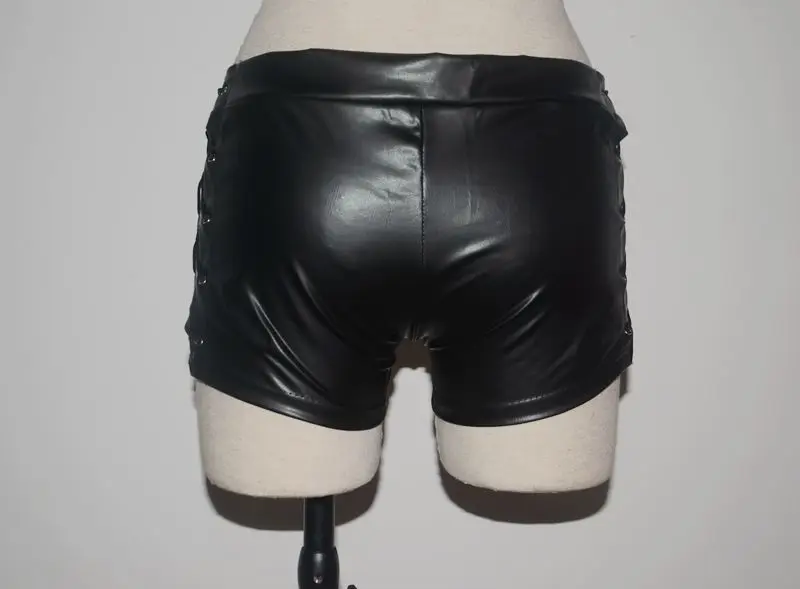 Кожаные шорты мужские bdsm