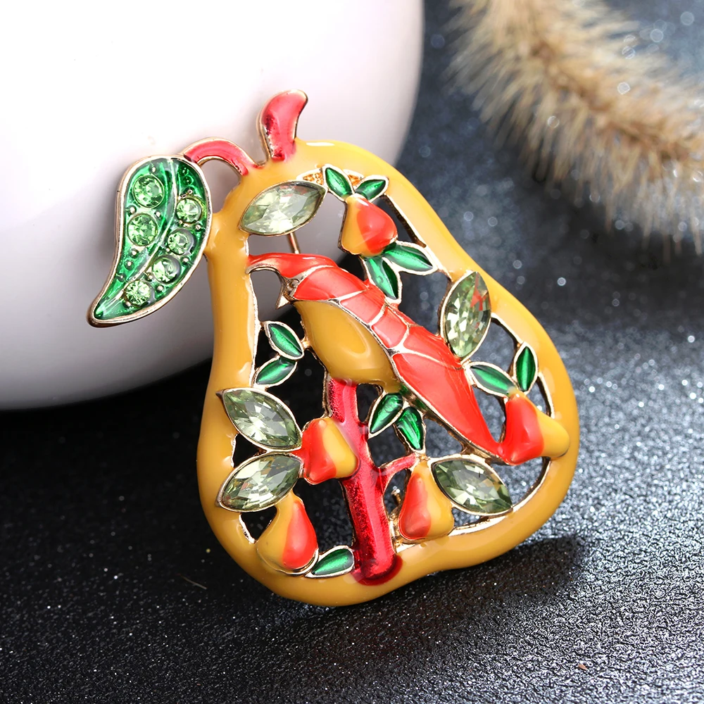 MloveAcc Уникальный дизайн красочные эмалированные Курочки в груше брошь с деревом