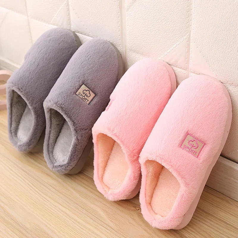 Теплые плюшевые женские тапочки на плоской подошве розовые зимние меховые