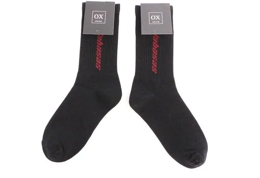 1 pair Black K. West сезон 4 хлопок мужчины женщины Crew носки хип-хоп Хлопок Полосатый крутые Лоферы Харадзюку уличные носки - Цвет: 1 pair Black