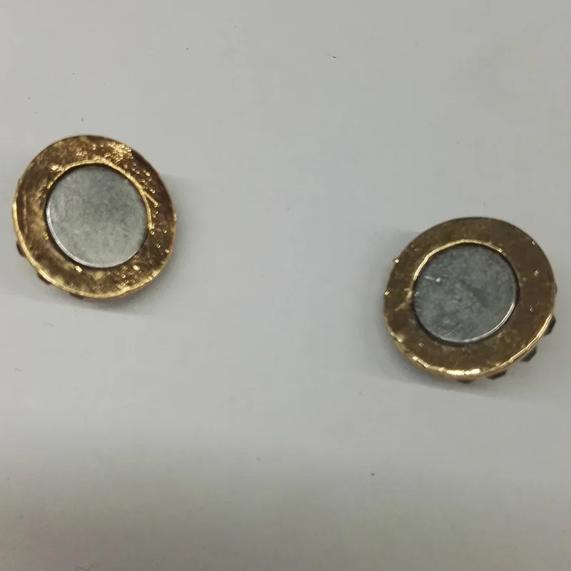 

12pcs/dozen Free Shipping New Fashion Unique Eyes Magnetic Brooch Strong Magnet Hijab Brooch For Women Factory Direct Price