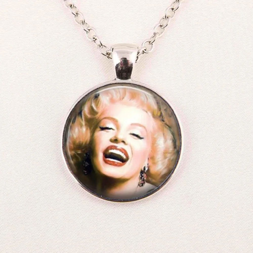 Wholesale Girls Glass Cabochon Necklace Marilyn Monroe Handcrafted Jewelry Photo Pendant Neckalce | Украшения и аксессуары