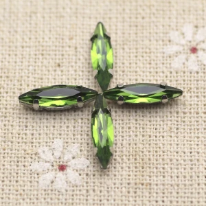 grass green 50 шт., 4x15 мм, разноцветные стразы с конским глазом, с металлической окантовкой, серебряная задняя часть, необычный камень с отверстиями, одежда для самостоятельного изготовления - Цвет: grass green