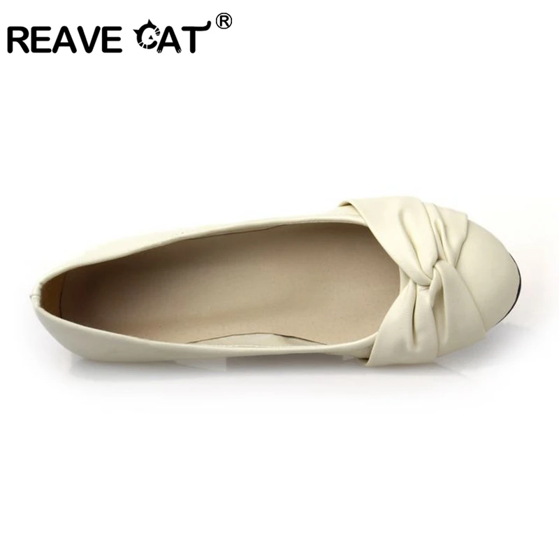 REAVE CAT/Большие размеры 31–43 летние закрытые женские туфли с круглым носом, обувь без шнуровки, одноцветные, с узелком Повседневное Милая женская обувь на плоской подошве черного, желтого цвета синего и бежевого цветов ZL051
