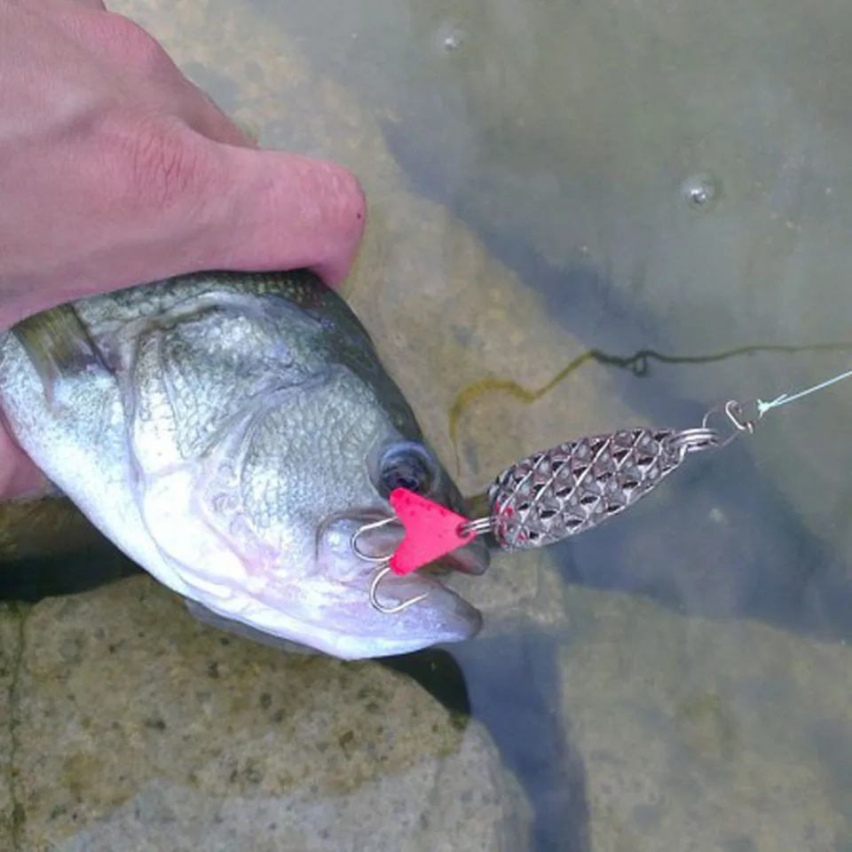 

2PCS/Lot Long Shot Fishing Lure Metal Alloy Peche 5cm 8g Hard Lure With Sound Slice Wobbler Carp Spinner Gear Bait