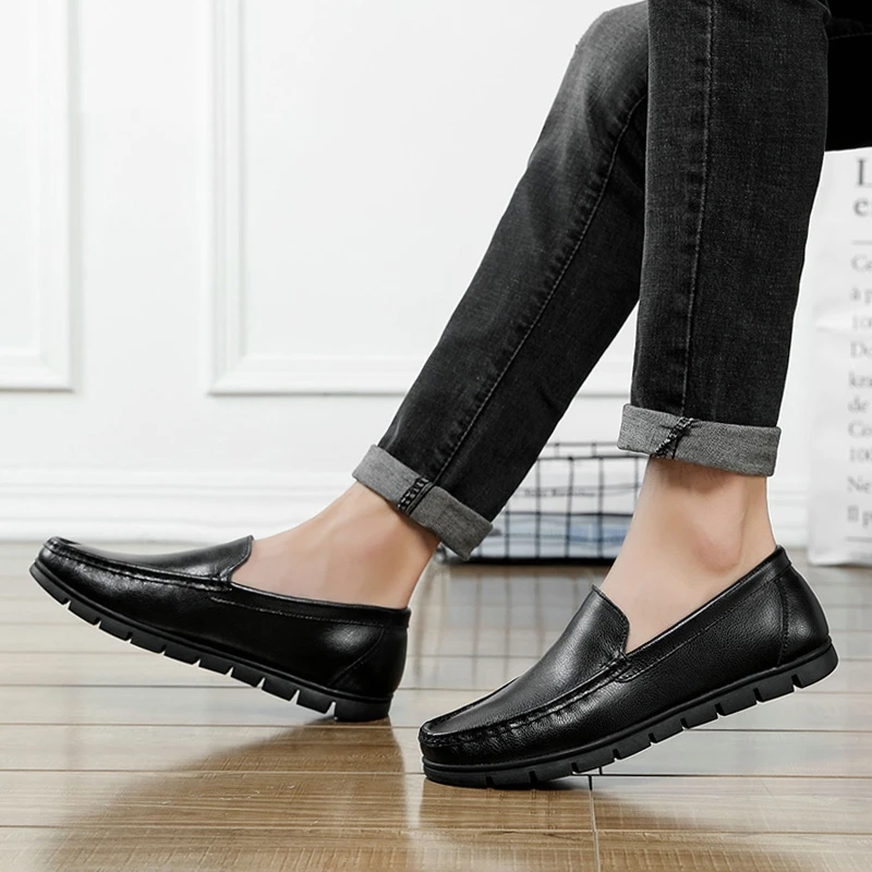 

Wholesale Men Flats Leather Shoes Breathable Casual Shoes Hospital Doctors Nurse Work Single Shoes White Black