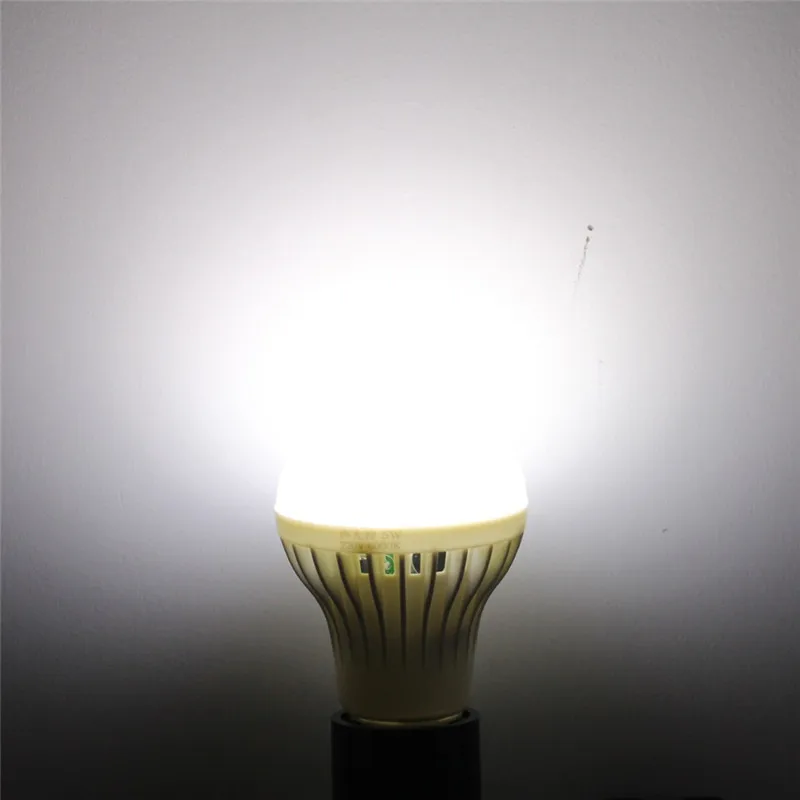 Лампа с пассивным ИК датчиком движения E27 220 В Светодиодная лампа 5 Вт 7 9 SMD 5730