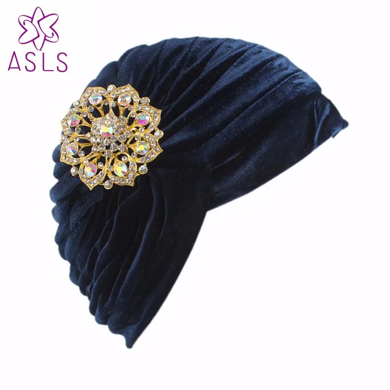 

Fashion Woman Lady Velvet Turban Twist Pleated Hair Wrap Beanie Hat with Gold Jewelry Brooch Hijab Turbante Hot Sale