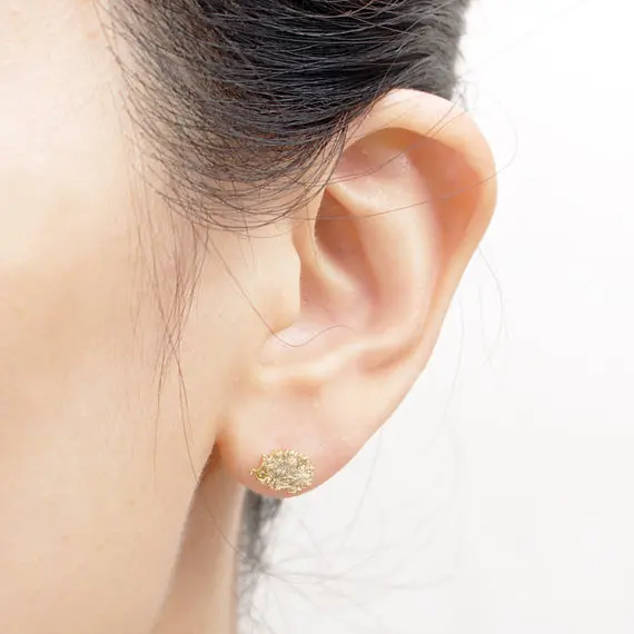 Oly2u 2017 New Fashion Tiny gold color Hedgehog Stud Earrings Animal Earring for Women Elegant Party Gifts ED012|animal earrings women|animal