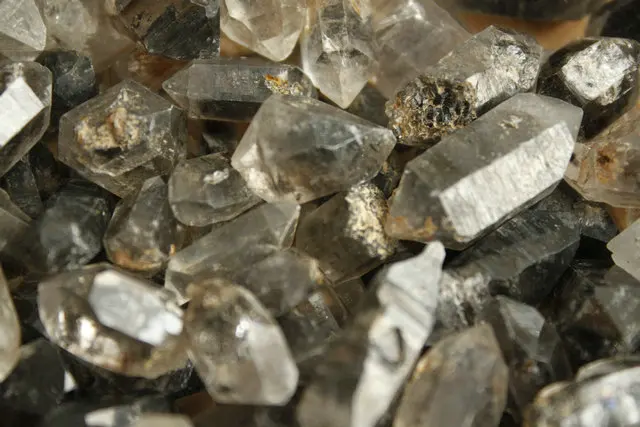 Черный бриллиант однократные кварцевые кристаллы 100 г|crystal crystal|crystal rawcrystal black |