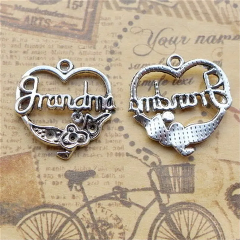 Оптовая продажа 30 Металлические Античные посеребренные буквы в форме сердца