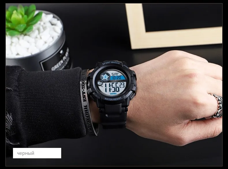 SKMEI Outdoor Sports Men Watch Digital Wristwatches Men Waterproof WeekDisplay Alarm Clock Digital Watches reloj hombre 1387