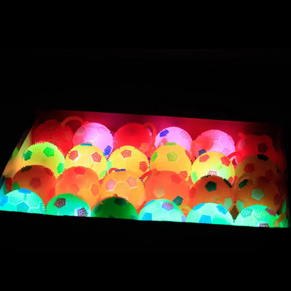 HobbyLane светодиодный мигающий футбольный мяч 1 шт. в форме шиповника надувной с