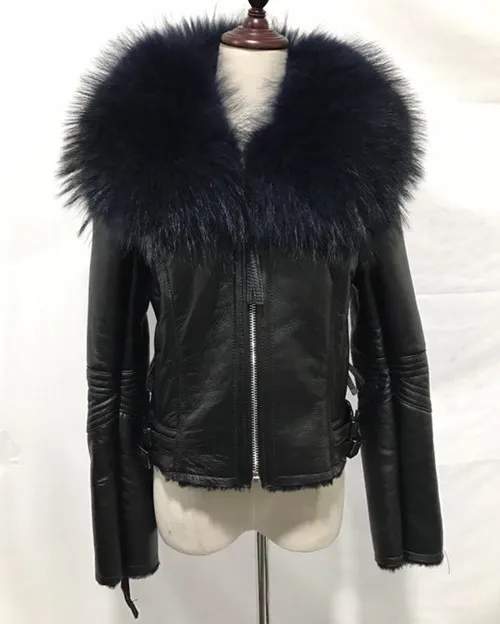 Black navy collar Женское пальто из натурального овечьего меха, зимняя теплая Модная куртка из натуральной мериносовой овчины, кожаная куртка с натуральным большим воротником из меха енота - Цвет: Black navy collar