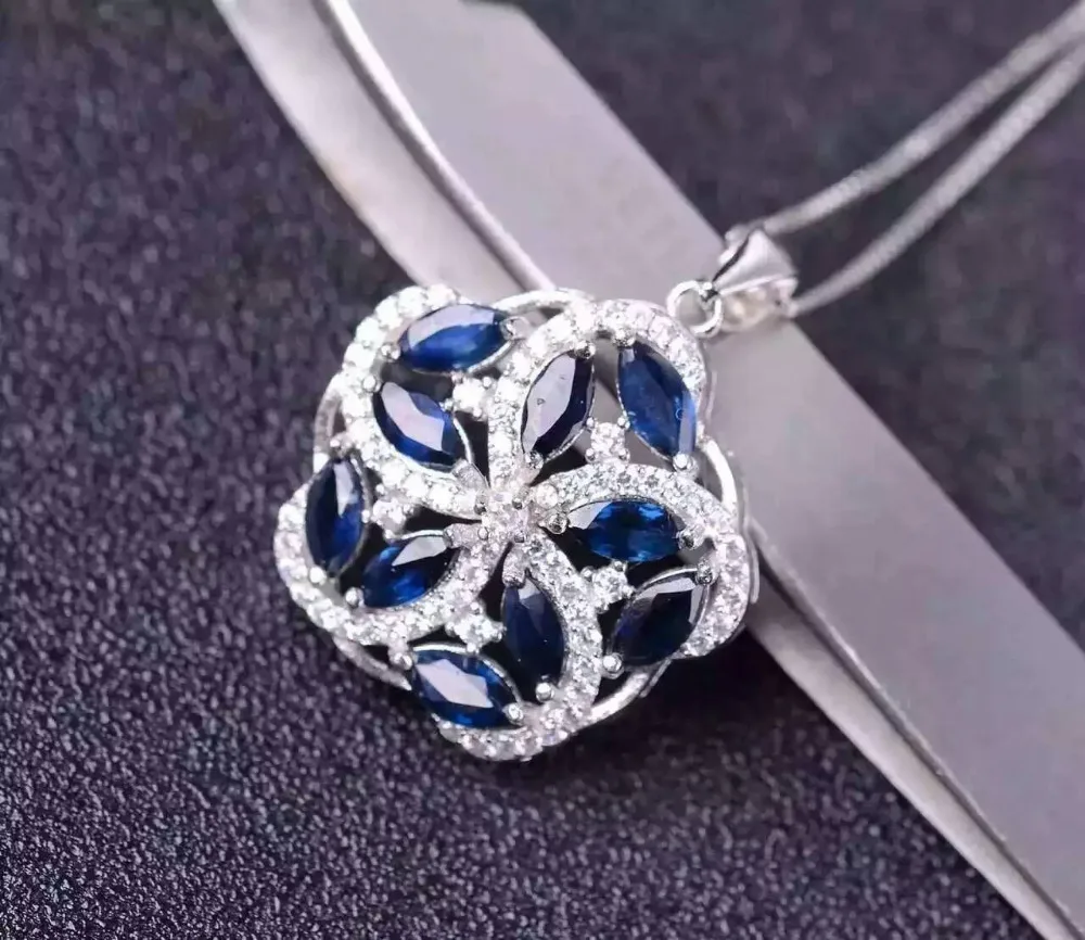 Подвеска из серебра 925 пробы с натуральным голубым сапфиром | Украшения и