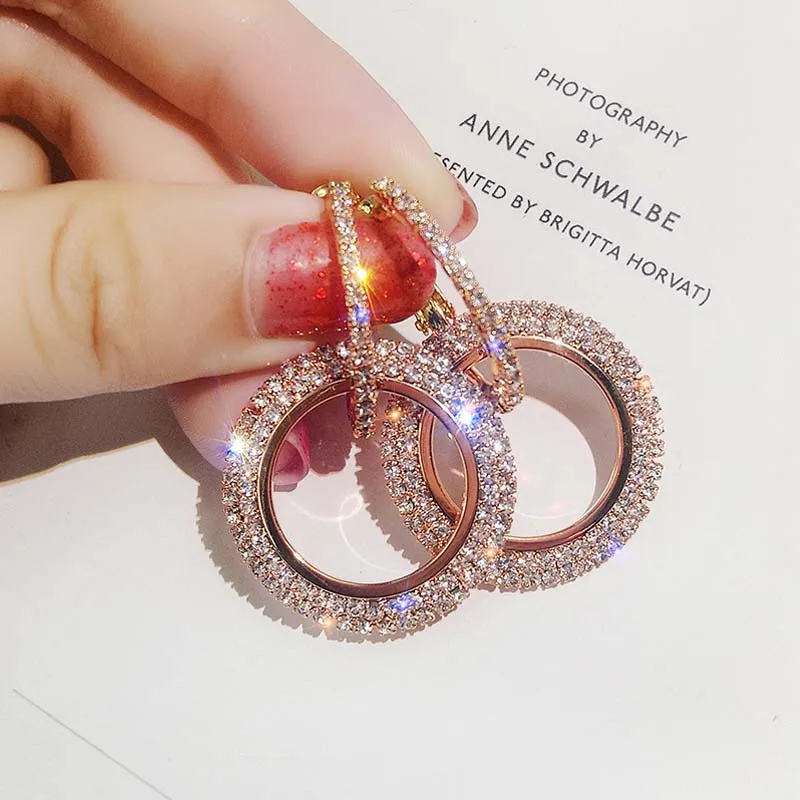 Серьги-кольца женские из серебра 925 пробы с круглой вставкой | Украшения и