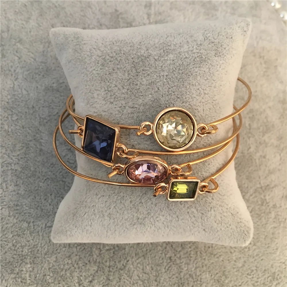 Модный браслет золотой цветной камень кулон тонкий 4 предмета в одном